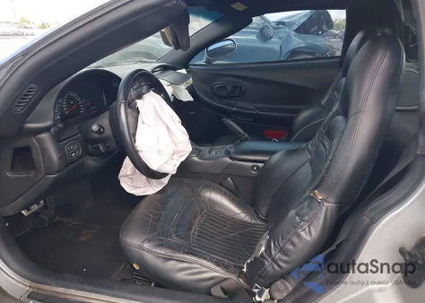 2004 Chevrolet Corvette из США, поврежденный, VIN 1G1YY22GX45103980